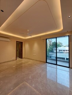 4 BHK + Pooja Room,Servant Room,Study Room,Extra Room Builder Floor For Rent in Neeti Bagh