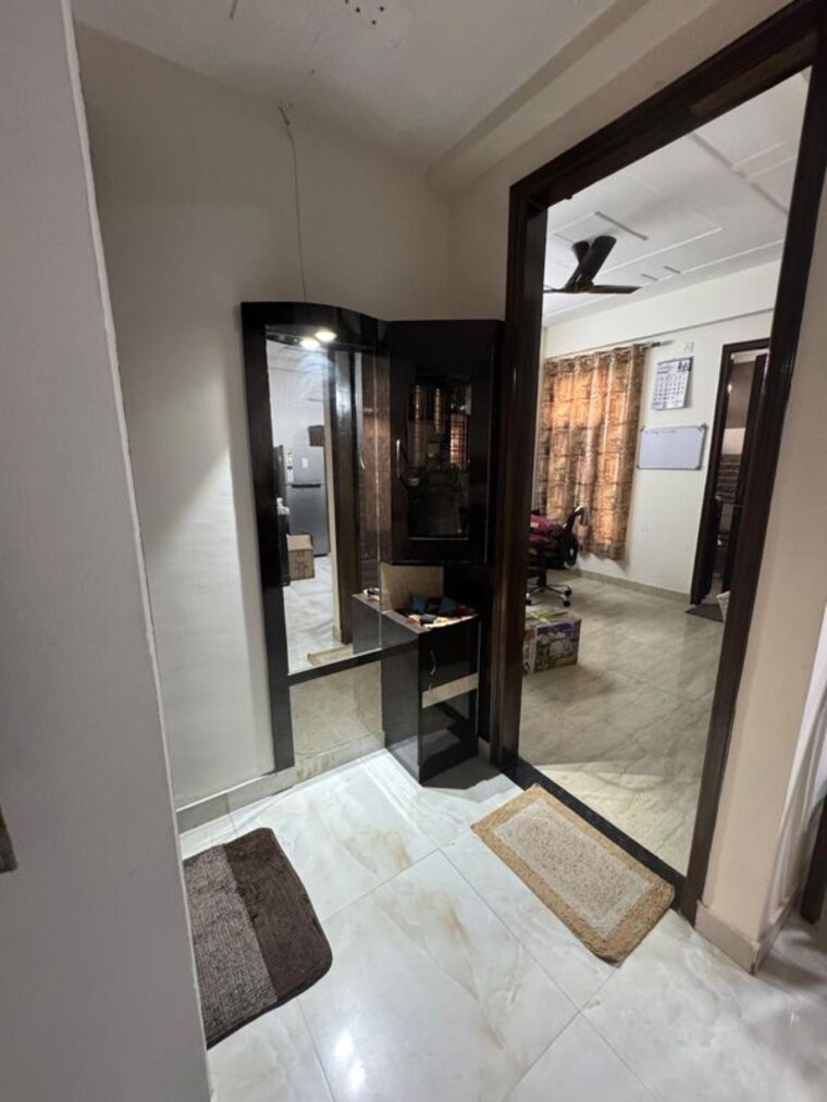 Other, old-dlf-colony 3 Bedroom 1500 Sq.Ft. Apartment In Sector 14 Gurgaon 10409045