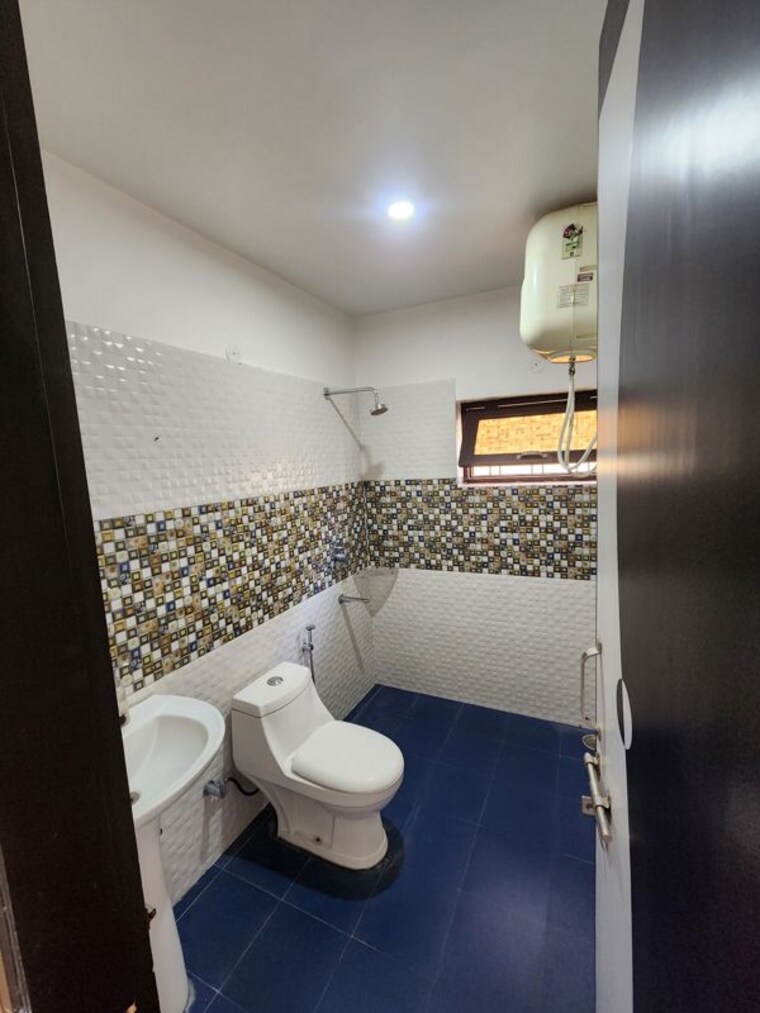 Team Area, laxman chowk 3 Bedroom 2000 Sq.Ft. Apartment In Laxman Chowk Dehradun 10409082