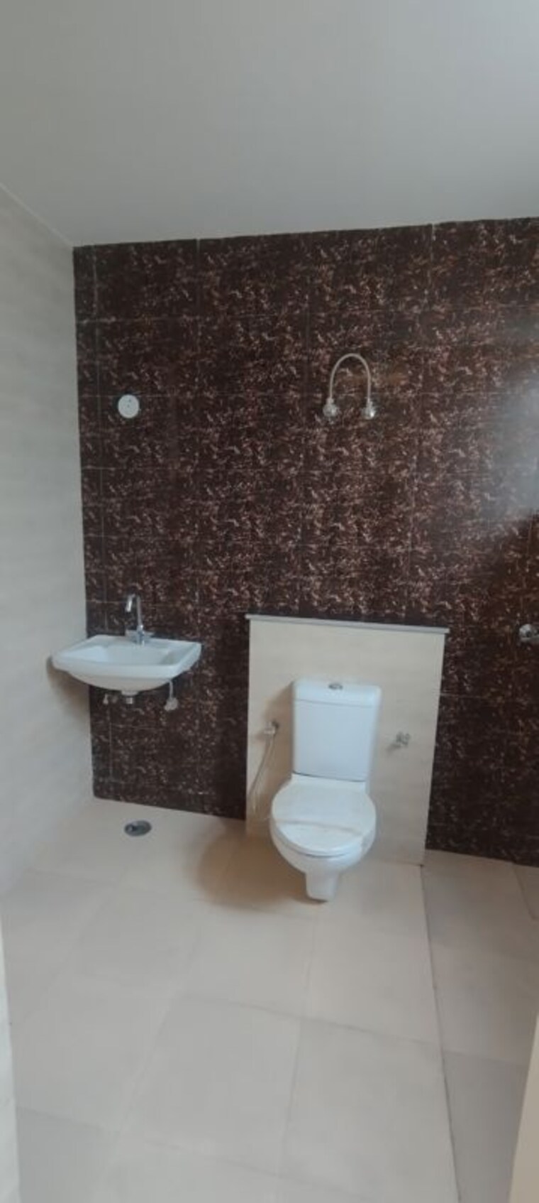 Bathroom, adore-prima 4 Bedroom 1000 Sq.Ft. Apartment In Sector 72 Faridabad 10409076