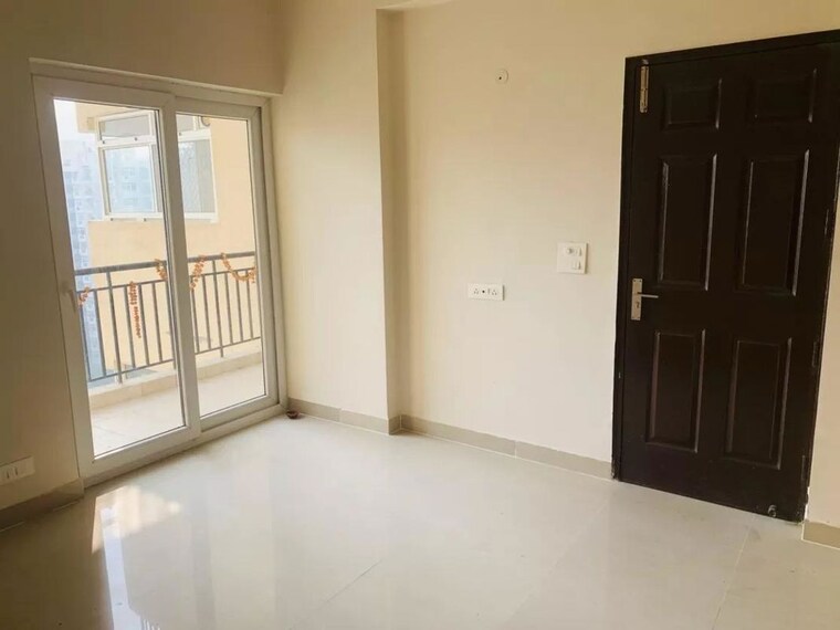 Room, aims-golf-city 2 Bedroom 950 Sq.Ft. Apartment In Sector 75 Noida 10409108