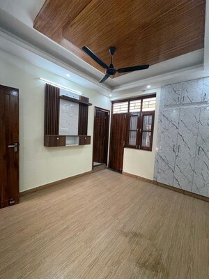 Room in 2 BHK Builder Floor at Kanwali – for Rent