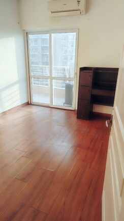3 BHK + Servant Room Apartment For Sale in BPTP The Resort