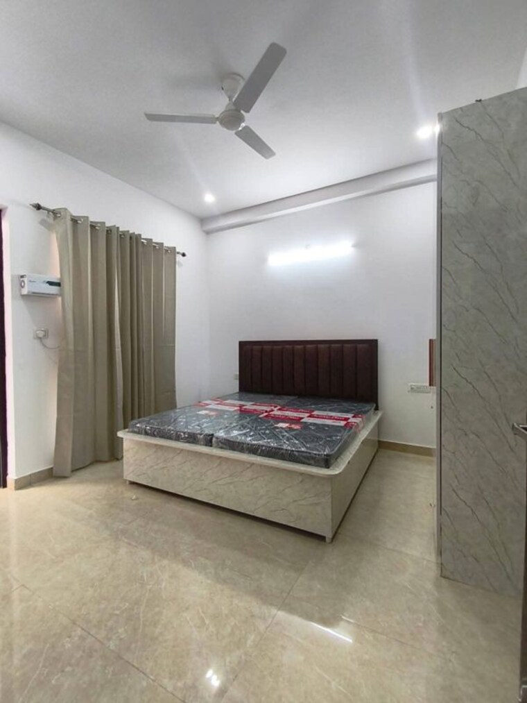 Bedroom, saket 1 Bedroom 600 Sq.Ft. Apartment In Saket Delhi 10409143
