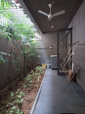 Balcony in 1 BHK Apartment at Saket – for Rent