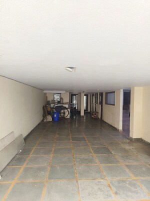Parking in 3 BHK Builder Floor at Safdarjung Development Area – for Sale