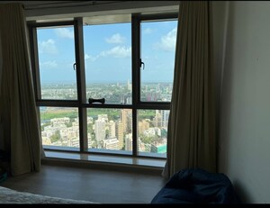 Room in 2 BHK Apartment at Sheth Auris Serenity Tower 2, Malad West – for Rent