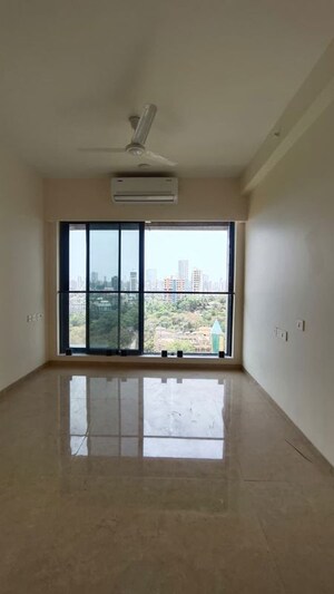 Room in 3 BHK Apartment at Dosti Eastern Bay, Wadala – for Rent