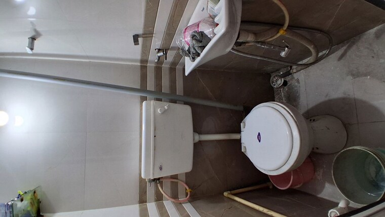 Bathroom, sai-paradise-airoli Commercial Office Space 500 Sq.Ft. In Gothivali Village Navi Mumbai 10409199