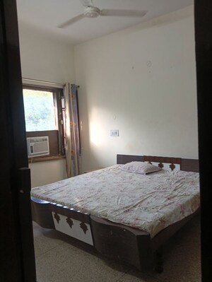 1 RK Builder Floor For Rent in Sector 17