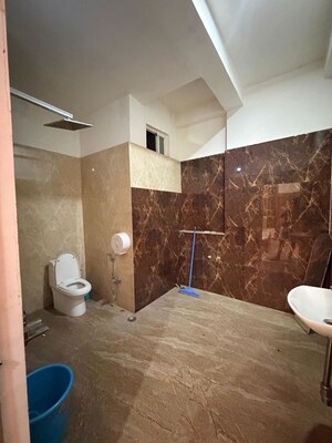 Bathroom in 1 RK Independent House at Gomti Nagar – for Rent