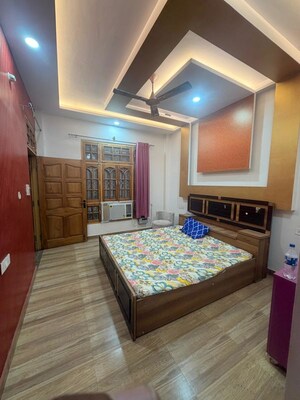 Bedroom in 1 RK Independent House at Gomti Nagar – for Rent