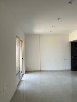 Room in 2 BHK Apartment at Nyati Era, Dhanori – for Sale