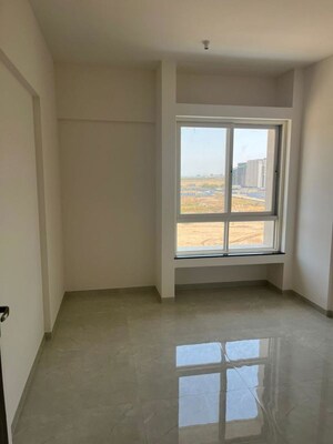 Room in 2 BHK Apartment at Nyati Era, Dhanori – for Sale