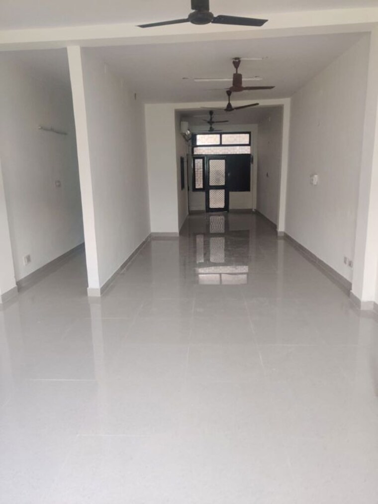 Team Area, yusuf sarai Commercial Office Space 900 Sq.Ft. In Yusuf Sarai Delhi 10409253