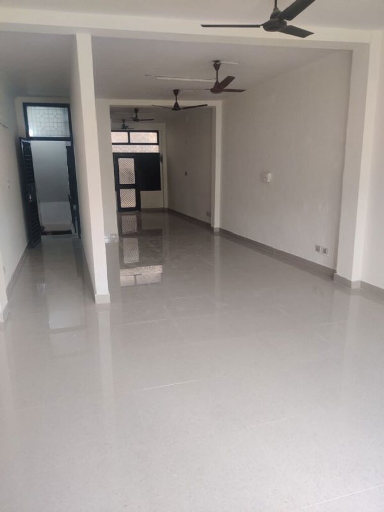 Team Area, yusuf sarai Commercial Office Space 900 Sq.Ft. In Yusuf Sarai Delhi 10409253