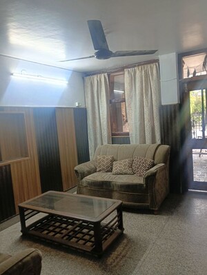 Living Room in 2 BHK Builder Floor at Sector 4 – for Rent