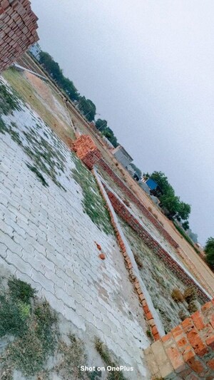   Plot at Babatpur – for Sale