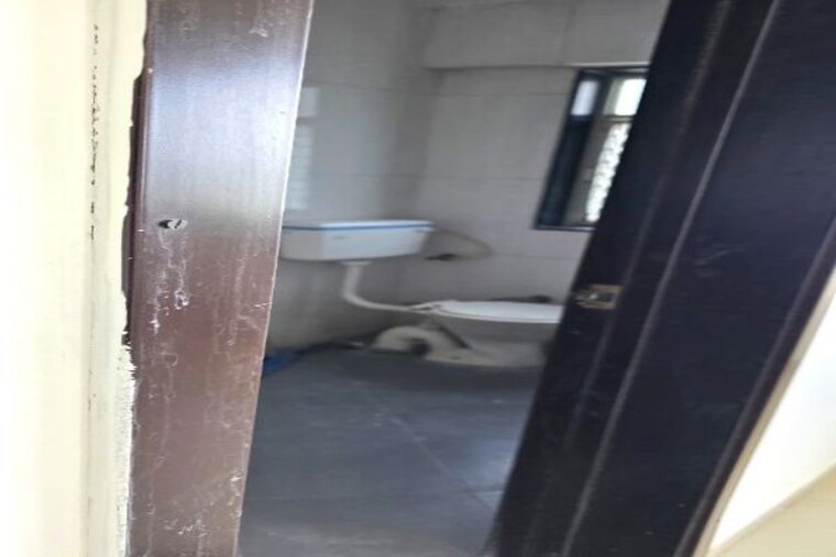 Attached Bathroom, manjri budruk 2 Bedroom 890 Sq.Ft. Apartment In Manjri Budruk Pune 10408557