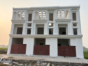 3 BHK Villa – Exterior View View at Babatpur - for Sale