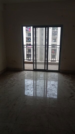 Room in 4 BHK Apartment at Natural City Laketown, Lake Town – for Sale
