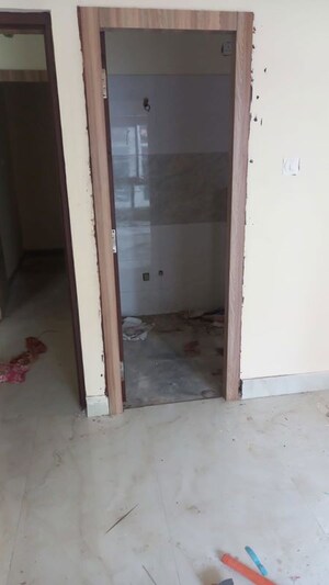 Room in 4 BHK Apartment at Natural City Laketown, Lake Town – for Sale