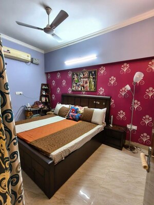 Bedroom in 2 BHK Builder Floor at Chittaranjan Park – for Rent