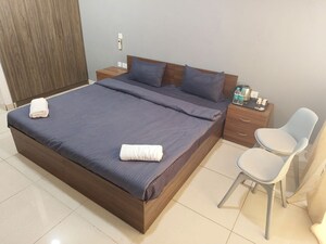 Bedroom in 1 RK Apartment at Wegmans Business Park, Knowledge Park 3 Greater Noida – for Rent