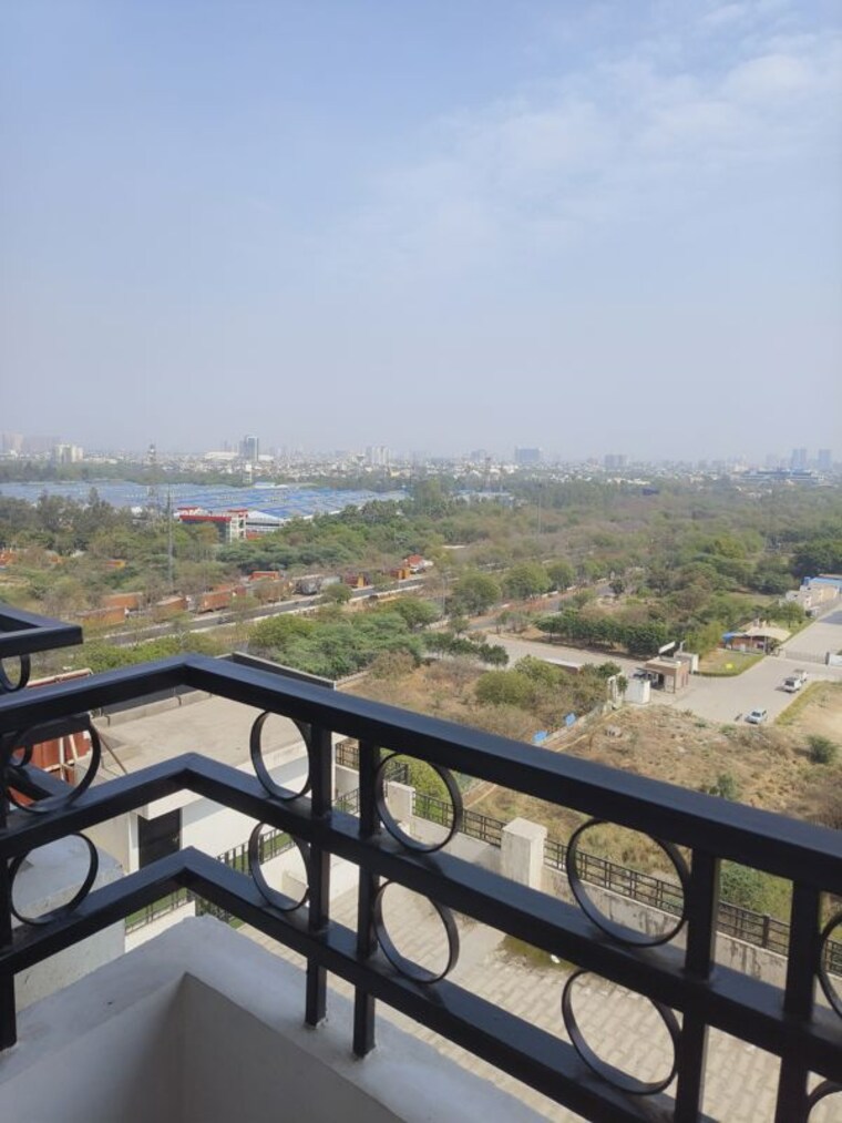 Balcony, wegmans-business-park 1 RK 500 Sq.Ft. Apartment In Knowledge Park 3 Greater Noida Greater Noida 10409319