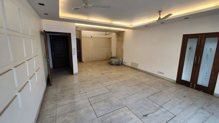 Room, sector 12 2 Bedroom 100 Sq.Ft. Builder Floor In Sector 12 Noida 10409362