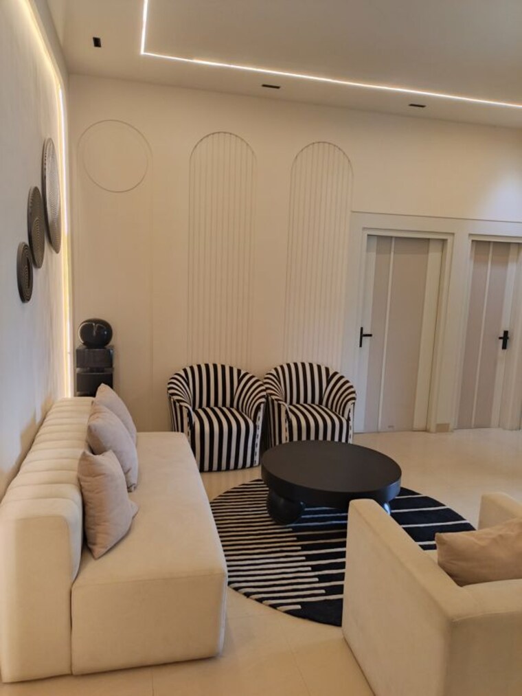 Team Area, adore-legend 4 Bedroom 1500 Sq.Ft. Apartment In Sector 84 Faridabad 10409360