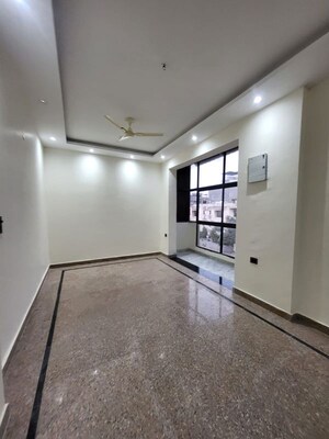 Room in 3 BHK Builder Floor at Green Fields Colony – for Sale