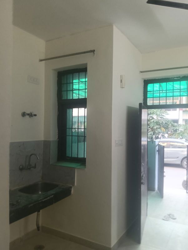 2 BHK Builder Floor For Rent in Sector 12