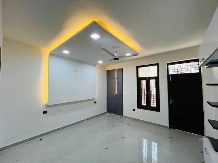 Room, green fields colony 4 Bedroom 2430 Sq.Ft. Builder Floor In Green Fields Colony Faridabad 10409424