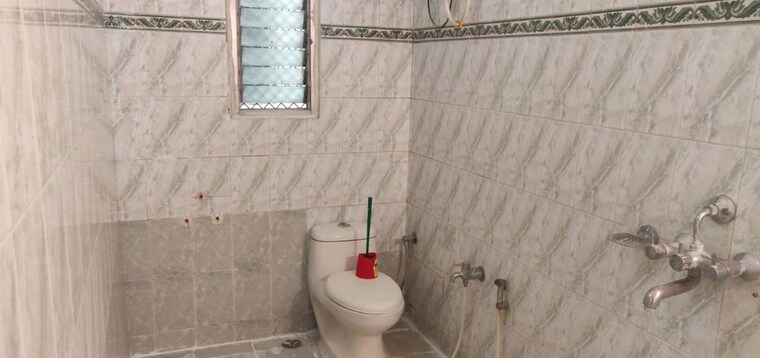 Bathroom, aditya-palace-sainikpuri 3 Bedroom 1284 Sq.Ft. Apartment In Sainikpuri Hyderabad 10409442