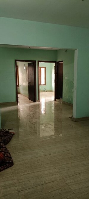 Room in 2 BHK Builder Floor at Chinhat – for Rent