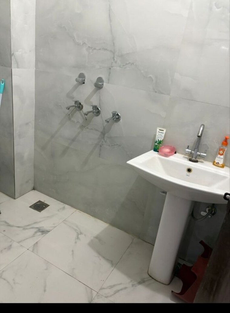 Bathroom, chi 1 greater noida 2 Bedroom 1250 Sq.Ft. Independent House In Chi 1 Greater Noida Greater Noida 10409472