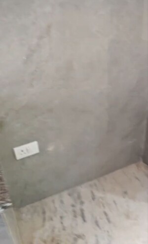 Room in 2 BHK Independent House at Chi 1 Greater Noida – for Rent