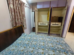 Bedroom in 2 BHK Apartment at Thane West – for Rent