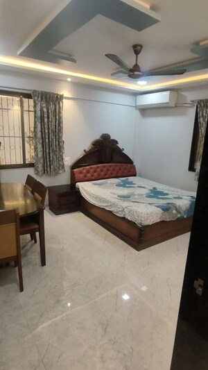 Bedroom in 2 BHK Apartment at Thane West – for Rent