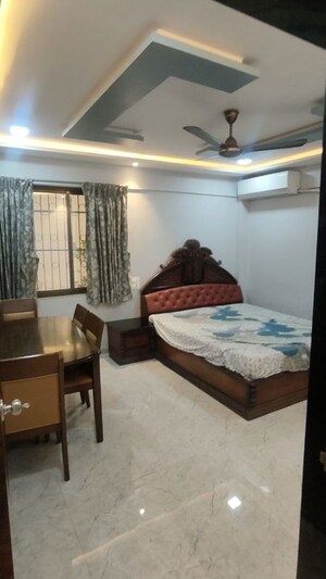 Bedroom in 2 BHK Apartment at Thane West – for Rent