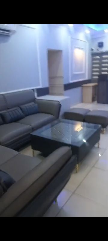 2.5 BHK + Servant Room Apartment For Sale in Sector 28
