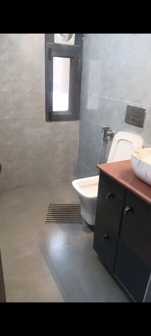 Team Area in 2.5 BHK Apartment at Sector 28 – for Sale