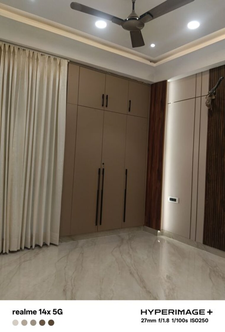 undefined, sector 85 3 Bedroom 180 Sq.Yd. Builder Floor In Sector 85 Faridabad 10409548