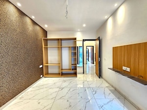 Room in 3 BHK Apartment at High Grounds – for Sale