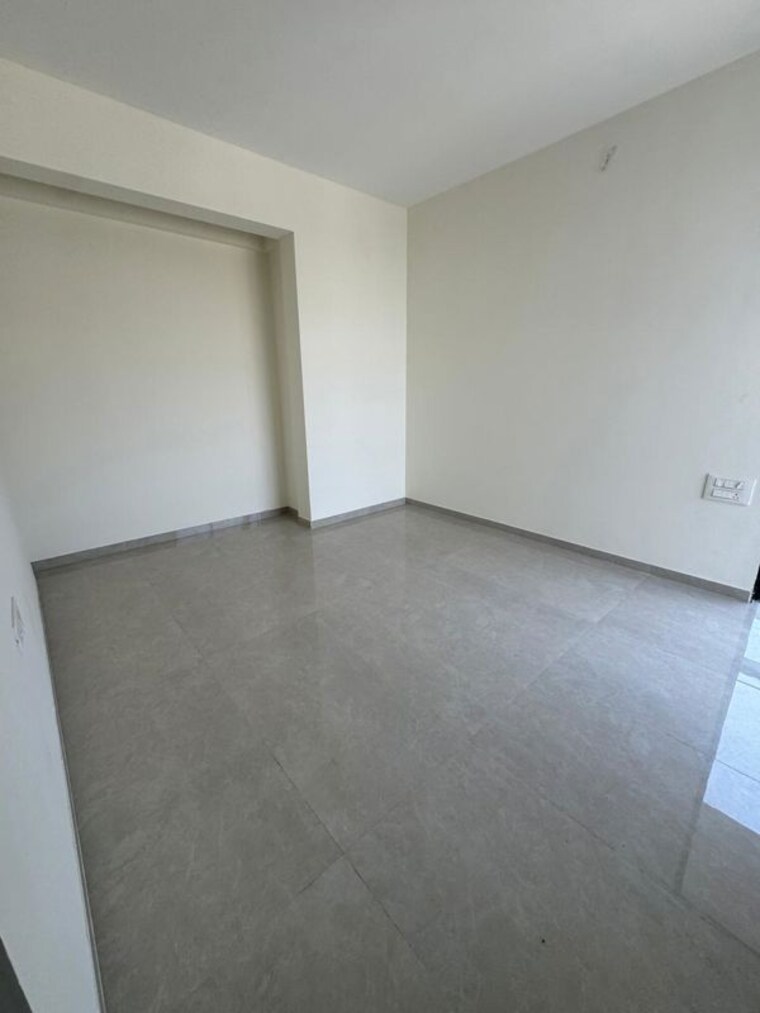 Room, courtyard-by-narang-realty-and-the-wadhwa-group 3 Bedroom 1160 Sq.Ft. Apartment In Pokhran Road No Two Thane 10409570