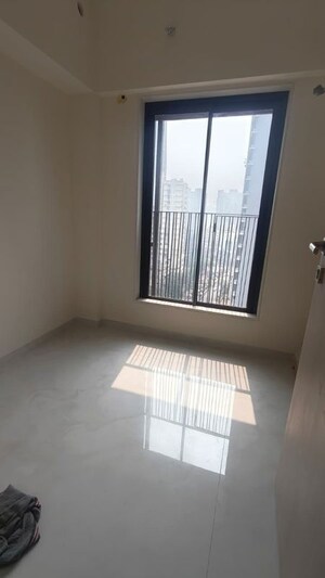 Room in 1.5 BHK Apartment at Vibrants 1891 Ekam Parkk, Dadar West – for Rent