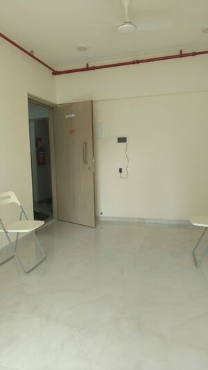 Room in 1.5 BHK Apartment at Vibrants 1891 Ekam Parkk, Dadar West – for Rent