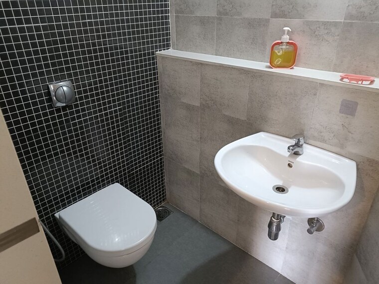 Bathroom, lodha-palava-clara-e-to-i 2 Bedroom 580 Sq.Ft. Apartment In Dombivli East Thane 10409550