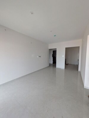 Room in 3 BHK Apartment at PK Hillcrest, Pimple Saudagar – for Rent